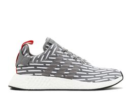 Adidas: Серые кроссовки  NMD_R2