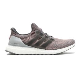 Adidas: Серые кроссовки  UltraBoost