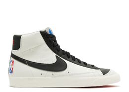 Nike: Белые кроссовки  Blazer Mid 77