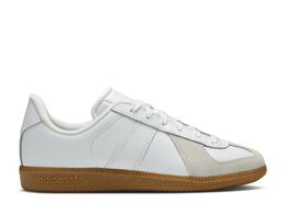 Adidas: Белые кроссовки 