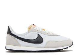 Nike: Белые кроссовки  Waffle Trainer 2