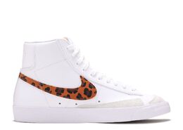 Nike: Белые кроссовки  Blazer Mid 77