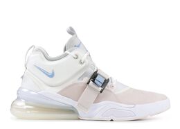 Nike: Бежевые кроссовки  Air Force 270