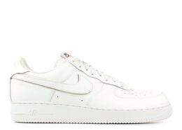 Nike: Бежевые кроссовки  Air Force 1 Low