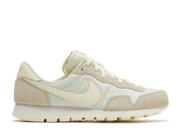 Nike: Белые кроссовки  Air Pegasus 83