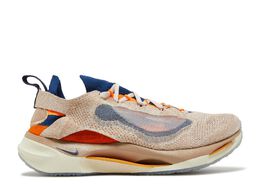Nike: Оранжевые кроссовки  Flyknit