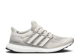 Adidas: Бежевые кроссовки  UltraBoost