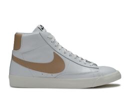 Nike: Светлые кроссовки  Blazer Mid Premium