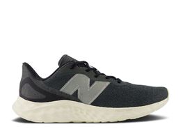 New Balance: Чёрные кроссовки  Fresh Foam