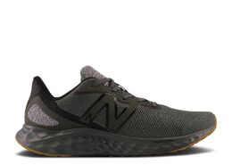 New Balance: Чёрные кроссовки  Fresh Foam