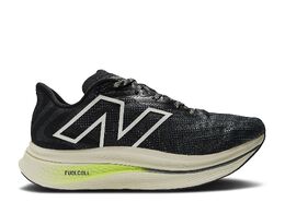 New Balance: Чёрные кроссовки  FuelCell