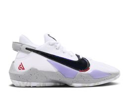 Nike: Белые кроссовки  Zoom Freak 2