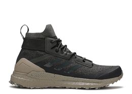 Adidas: Чёрные кроссовки  Terrex Free Hiker