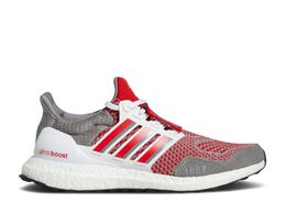 Adidas: Серые кроссовки  UltraBoost