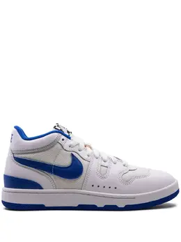 Nike: Белые кроссовки 