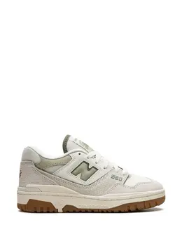 New Balance: Белые кроссовки  550