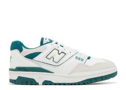 New Balance: Белые кроссовки  550