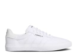 Adidas: Белые кроссовки  3MC