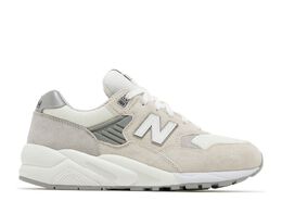 New Balance: Белые кроссовки 