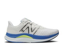 New Balance: Белые кроссовки  FuelCell