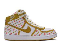 Nike: Белые кроссовки 