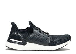 Adidas: Чёрные кроссовки  UltraBoost 19