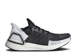 Adidas: Чёрные кроссовки  UltraBoost 19