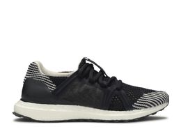 Adidas: Чёрные кроссовки  UltraBoost