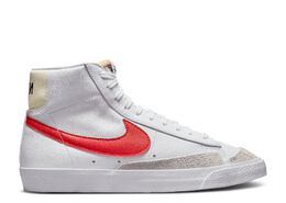 Nike: Белые кроссовки  Blazer Mid 77 Vintage