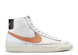 Nike: Белые кроссовки  Blazer Mid 77 Vintage