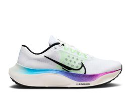 Nike: Белые кроссовки  Zoom Fly