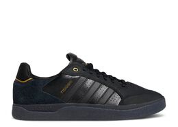 Adidas: Чёрные кроссовки  Tyshawn