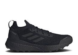 Adidas: Чёрные кроссовки  Terrex
