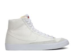 Nike: Бежевые кроссовки  Blazer Mid 77