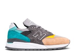 New Balance: Серые кроссовки 