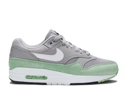 Nike: Серые кроссовки  Air Max 1