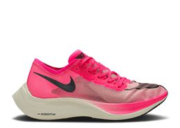 Nike: Розовые кроссовки 