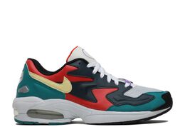 Nike: Светлые кроссовки  Air Max 2 Light