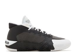 New Balance: Чёрные кроссовки 