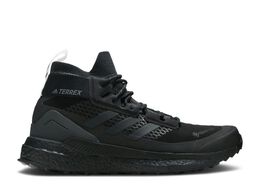 Adidas: Чёрные кроссовки  Terrex Free Hiker