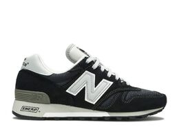 New Balance: Чёрные кроссовки  1300