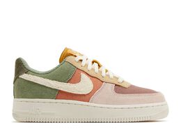 Nike: Зелёные кроссовки  Air Force 1