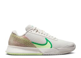 Nike: Бежевые кроссовки  Air Zoom