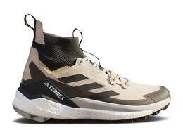 Adidas: Бежевые кроссовки  Terrex Free Hiker