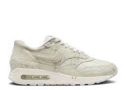 Nike: Бежевые кроссовки  Air Max 1