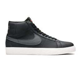 Nike: Оранжевые кроссовки  Zoom Blazer