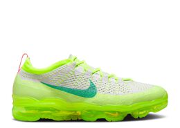 Nike: Зелёные кроссовки  Air Vapormax