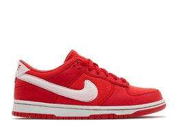 Nike: Красные кроссовки  Dunk Low