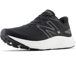 New Balance: Чёрные кроссовки  Fresh Foam