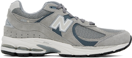 New Balance: Серые кроссовки  2002R
